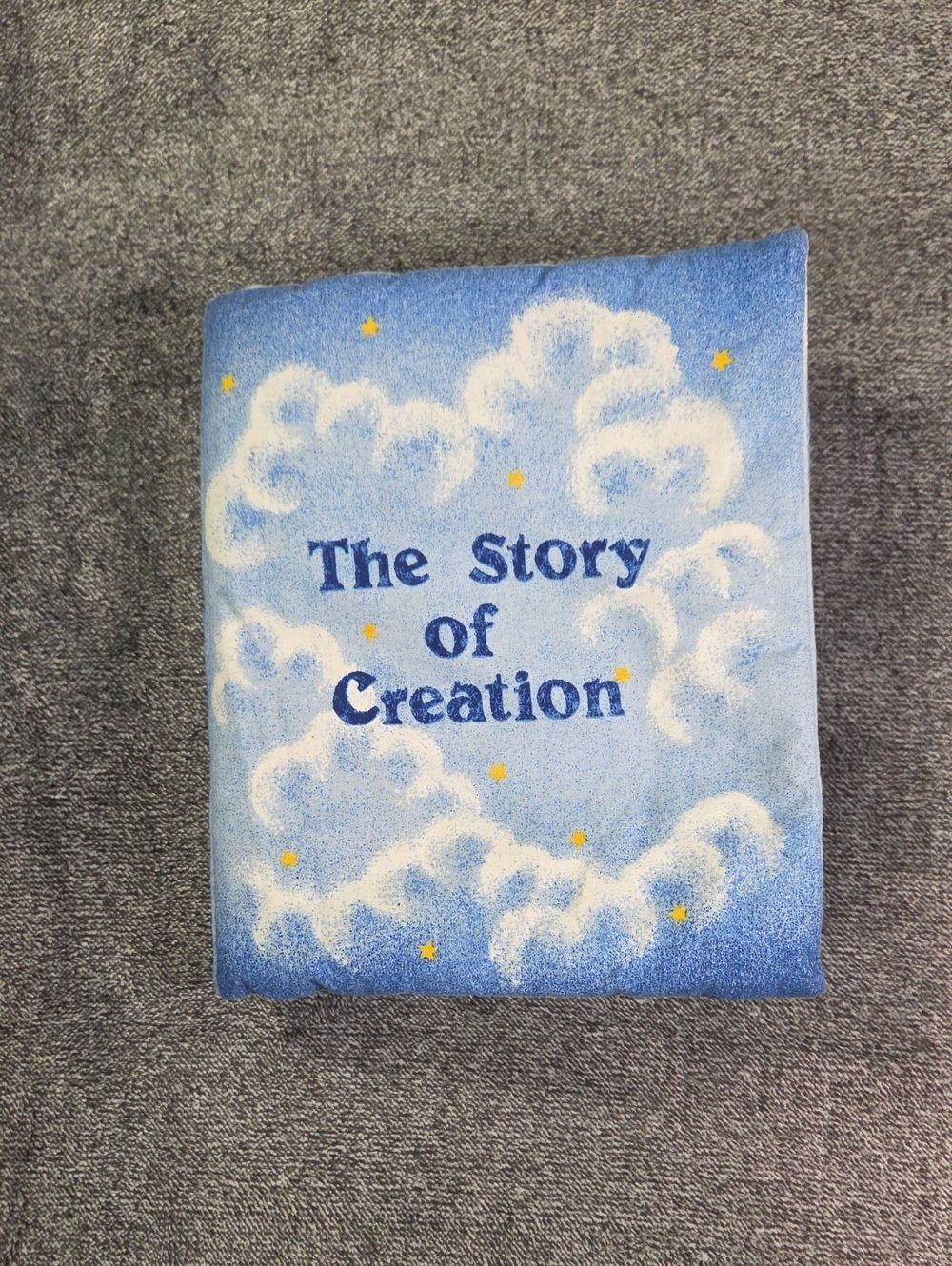 Vtg 1999 Fabric Traditions The Story of Creation Sewn Cloth Baby Soft Book Bible